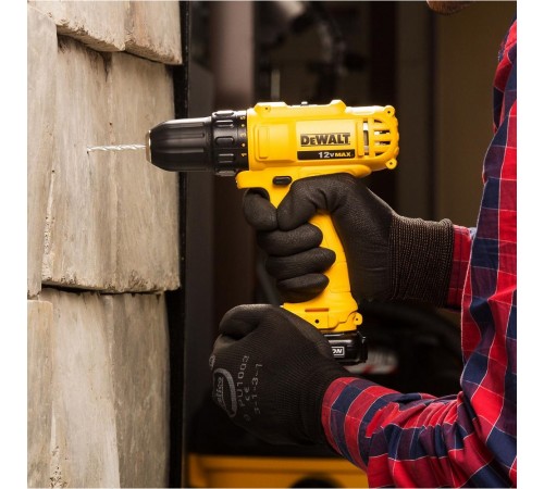Дрель аккумуляторная DeWalt DCD 700 C2