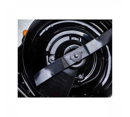LM 4627 Газонокосилка Champion бензиновая