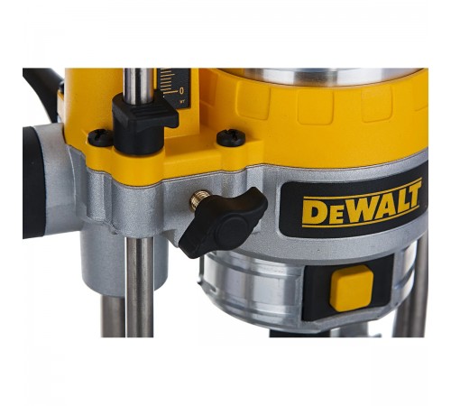 Фрезер DeWalt D 26204K