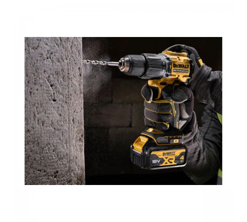 Дрель аккумуляторная DeWalt DCD100YM2T-QW