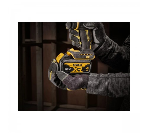 Дрель аккумуляторная DeWalt DCD100YM2T-QW