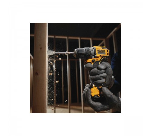 Дрель аккумуляторная DeWalt DCD 701 D2-QW