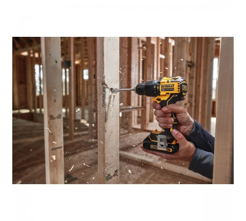 Дрель аккумуляторная DeWalt DCD 709 M2T-QW