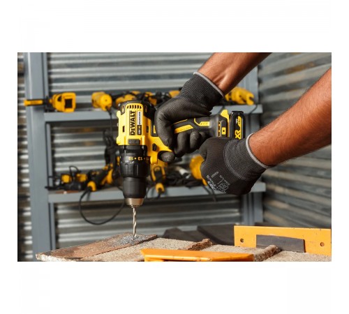 Шуруповерт аккумуляторный DeWalt DCD 777M2T
