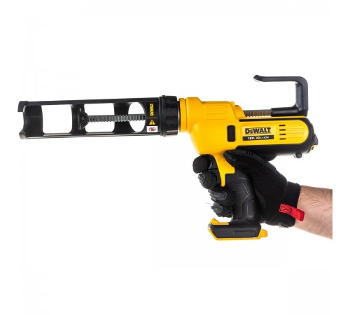 Пистолет для герметика DeWalt DCE 560 N аккумуляторный