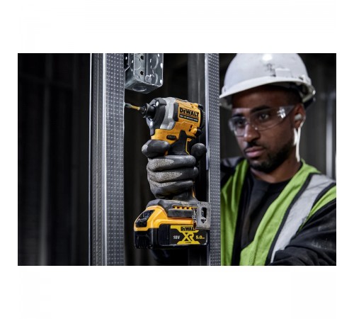 Шуруповерт аккумуляторный DeWalt DCF 850E1T
