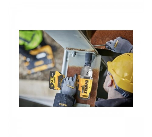 Гайковерт аккумуляторный DeWalt DCF 900P2T-QW