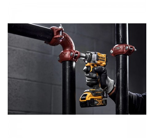 Гайковерт аккумуляторный  DeWalt DCF 921E2T-QW