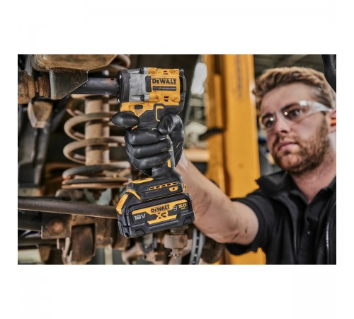 Гайковерт акк.импульсный DeWalt DCF 921 NT-XJ