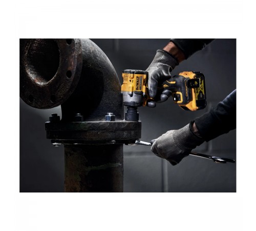DCF922N-XJ Гайковерт ударный  DeWalt