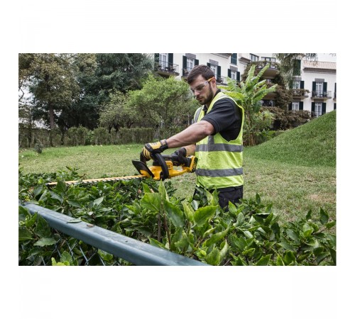 Кусторез аккумуляторный DeWalt DCM 563P1