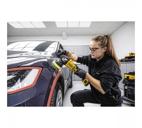Полировальная машина DeWalt DCM 848N