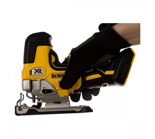 Лобзик аккумуляторный DeWalt DCS 335N