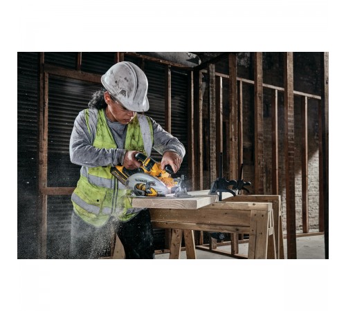 Пила дисковая аккумуляторная DeWalt DCS 573 NT-XJ