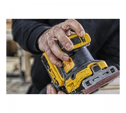 Плоскошлифовальная машина аккумуляторная DeWalt DCW 200N