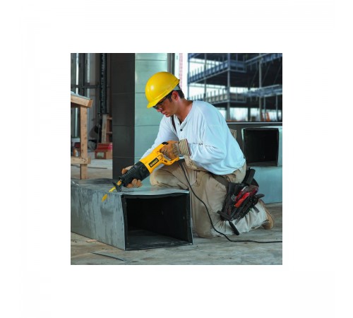 Пила сабельная DeWalt DW 311K