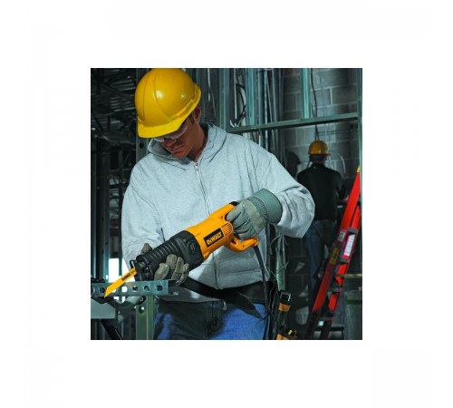 Пила сабельная DeWalt DW 311K