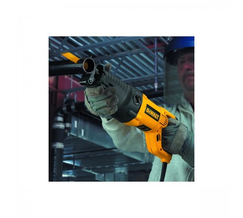 Пила сабельная DeWalt DW 311K