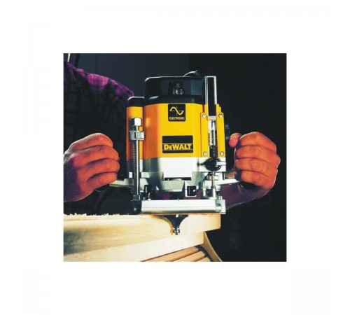 Фрезер DeWalt DW 625E