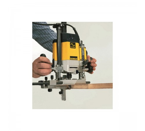 Фрезер DeWalt DW 625E