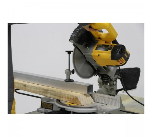 Пила торцовочная DEWALT DW 714