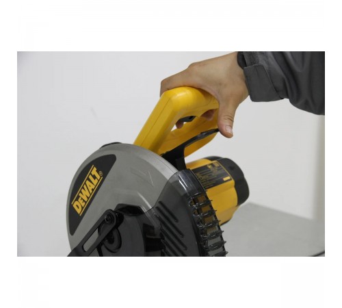 Пила торцовочная DEWALT DW 714