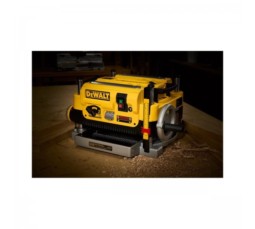 Рейсмус Dewalt DW 735