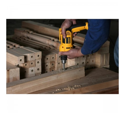 Дрель ударная  DeWalt DWD 024S