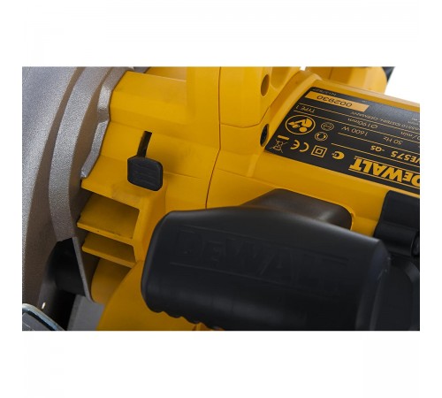 Пила циркулярная DeWalt DWE 575
