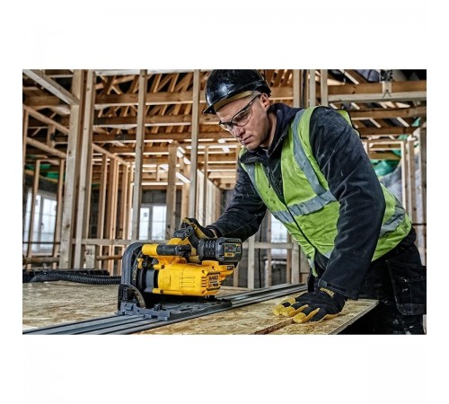 Пила циркулярная DeWalt DWE 576K