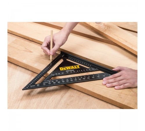 Кровельный угольник DEWALT 18см DWHT25227-0