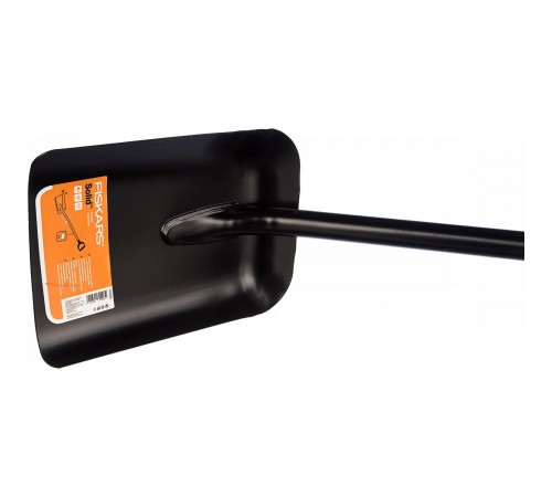 1026685 Лопата Fiskars садовая совковая Solid
