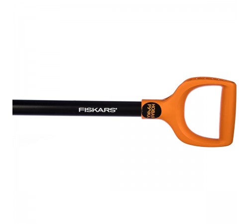 1026685 Лопата Fiskars садовая совковая Solid