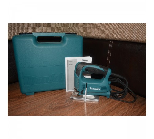 Лобзик Makita 4329K