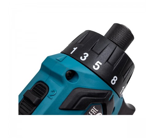 Дрель-шуруповерт аккумуляторная Makita DF032DWME