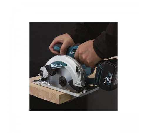 Пила дисковая аккумуляторная Makita DSS610RF