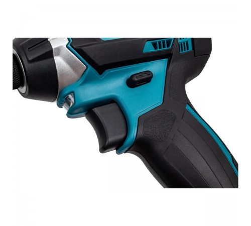 Шуруповерт Makita DTD152Z