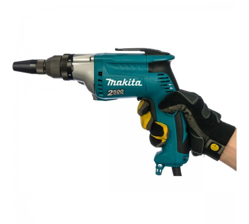 Шуруповерт Makita FS2700