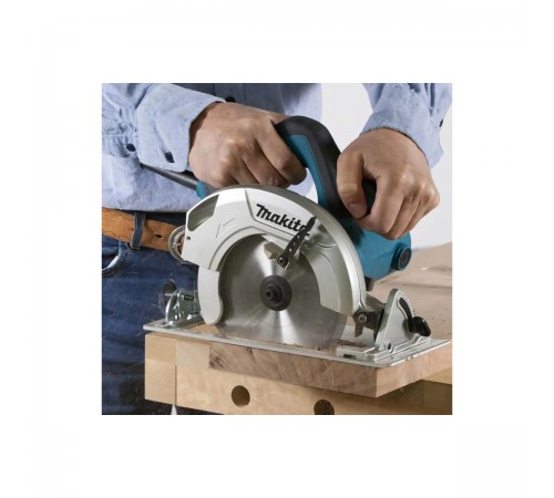 Пила циркулярная Makita HS6601J
