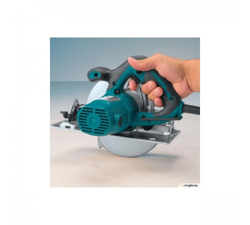 Пила дисковая Makita HS7600