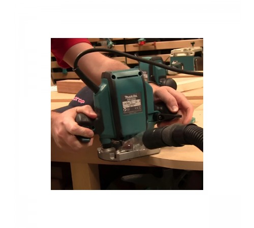 Фрезер Makita RP0900