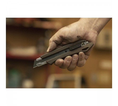 Нож OLFA WOOD-PP Models 18 мм, с сегментированным лезвием OL-WD-AL
