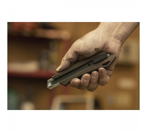 Нож OLFA WOOD-PP Models 18 мм, с сегментированным лезвием OL-WD-AL