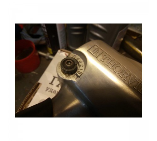 Пневматический ударный гайковерт THORVIK 1/2DR750 AIW12717