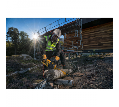 Пила цепная DeWalt DCM 575 N