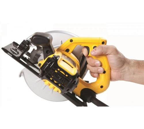 Циркулярная пила DeWalt DWE 560B