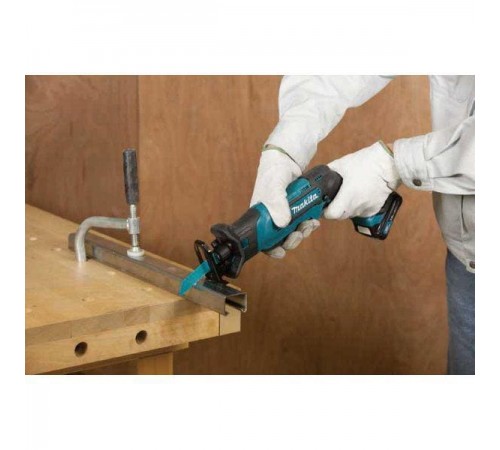 Пила сабельная Makita JR103DZ