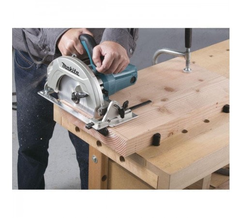 Пила дисковая Makita HS7611K