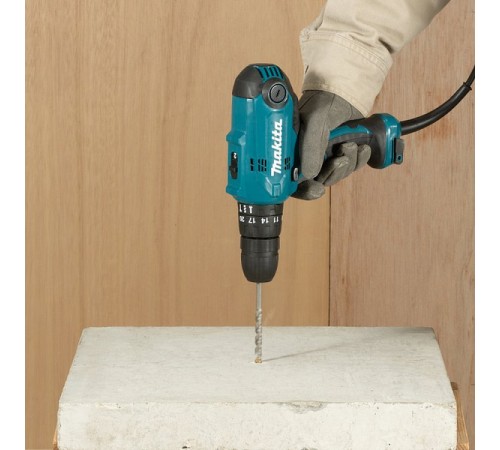 Дрель-шуруповерт Makita HP 0300