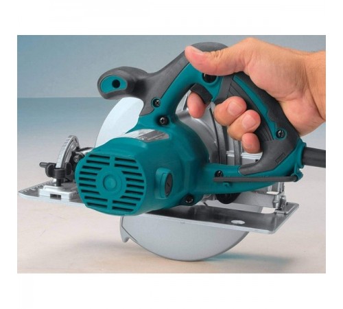 Пила дисковая Makita HS7600